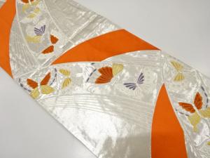 蝶模様織り出し　袋帯